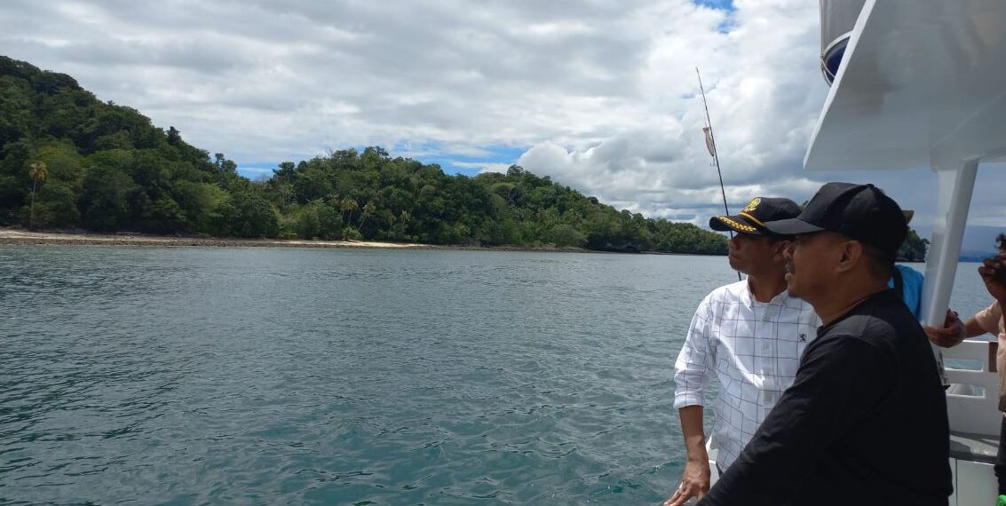 Daya Tarik Wisatawan, Pemkab Fakfak Bangun Menara Pandang untuk Melihat Sunset di Pulau Ugar
