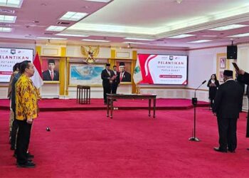 Ali Baham Temongmere Resmi Dilantik Menjadi Sekda Papua Barat