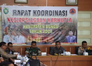 Rakor Bersama Unsur Forkopimda Kapolres AKBP. NATALENA EKO CAHYONO.S.Kom Himbau Masyarakat Untuk Tidak Membuka Lahan Dengan Cara Dibakar