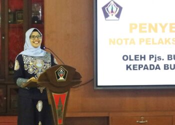 Pj Bupati Blitar Serah Terima Jabatan Ke Bupati Definitif Rini Syarifah
