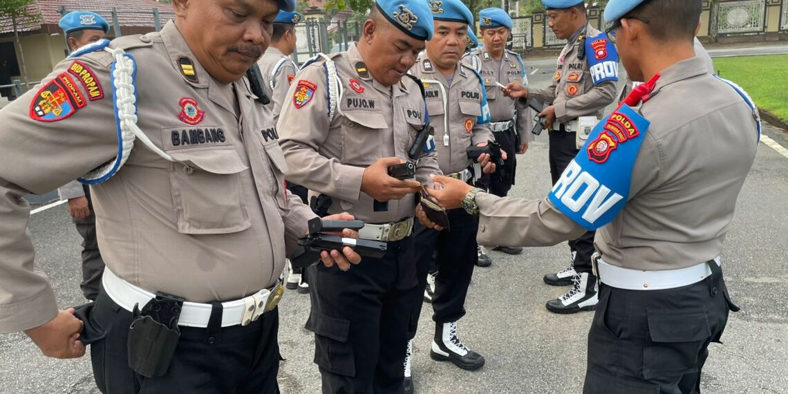 Bid Propam Polda Kalbar Laksanakan Pengecekan Senjata Api Di Lingkungan Polda Kalbar