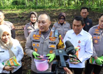 Polresta Malang Kota Dukung Program Food Estate, Tanam Jagung Varietas Unggul untuk Swasembada Pangan