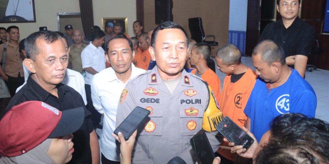 Polisi Kota Blitar Berhasil Ungkap Judi Online dan Amankan 8 Orang Pelaku