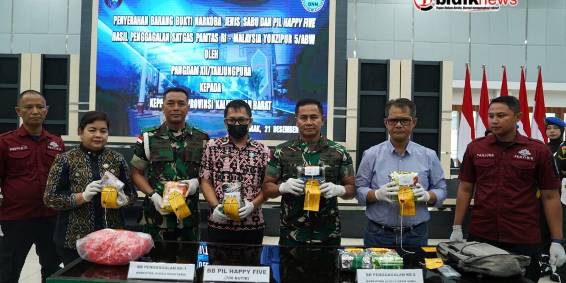 Narkotika Jenis Sabu Seberat 6,2 Kg dan 700 Butir Happy Five di Serahkan Pangdam XII/Tpr ke BNN Kalbar Kubu Raya