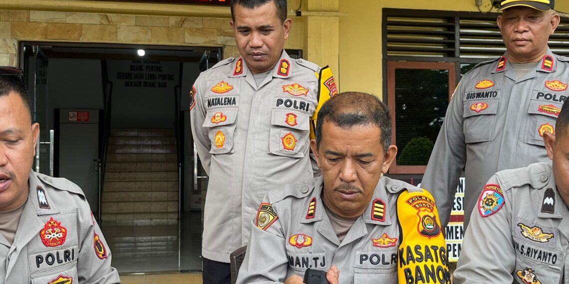 AKBP. Natalena Eko Cahyono. S.Kom Pimpin Pengecekan Senpi Milik Personil Polres Bungo