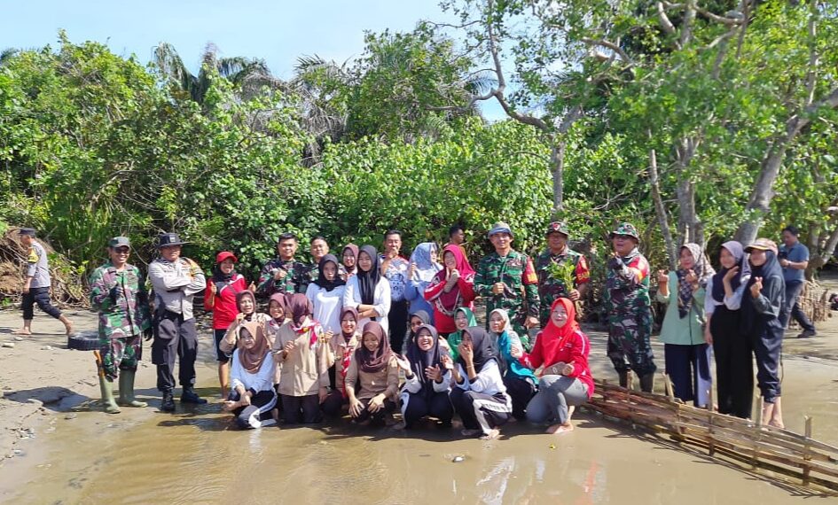 Peringati hari juang TNI AD ke-79 KODIM 0423 Gelar Penanaman 1000 Pohon Mangrove Guna Wujudkan ekosistem pesisir pantai