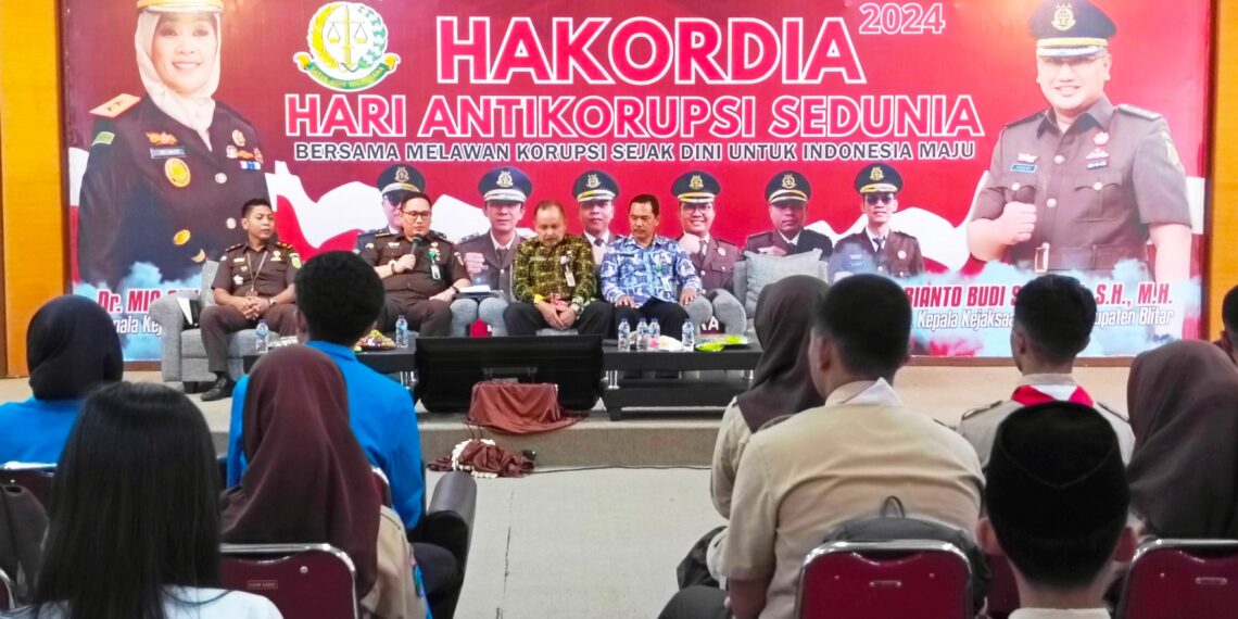 Peringati Hari Anti Korupsi Se Dunia 2024, Kejari Kabupaten Blitar Beri Pendidikan Pencegahan