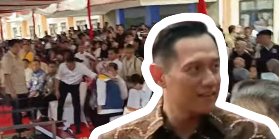 Videotron ambruk saat AHY memberikan sambutan Peresmian Rusunawa di Rancaekek Kab. Bandung