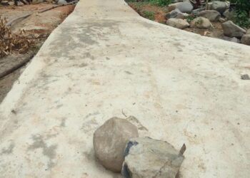 Pembangunan JUT di Jurang Diduga Mark Up, Pjs Kades Tik Sirong Indikasi Korupsi