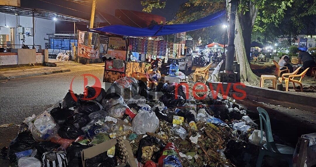 Gunungan Sampah di Jantung Pasar Bawah: Potret Kelumpuhan Sinergi Pejabat dan Pengelola?