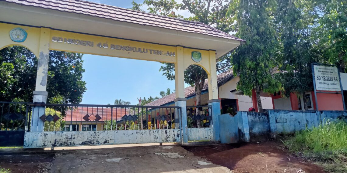 Kepsek SDN 48 Linggar Galing Kec. Pondok Kubang Kab. Bengkulu Tengah, Bungkam dan Alergi Ormas Terkait Dana BOS